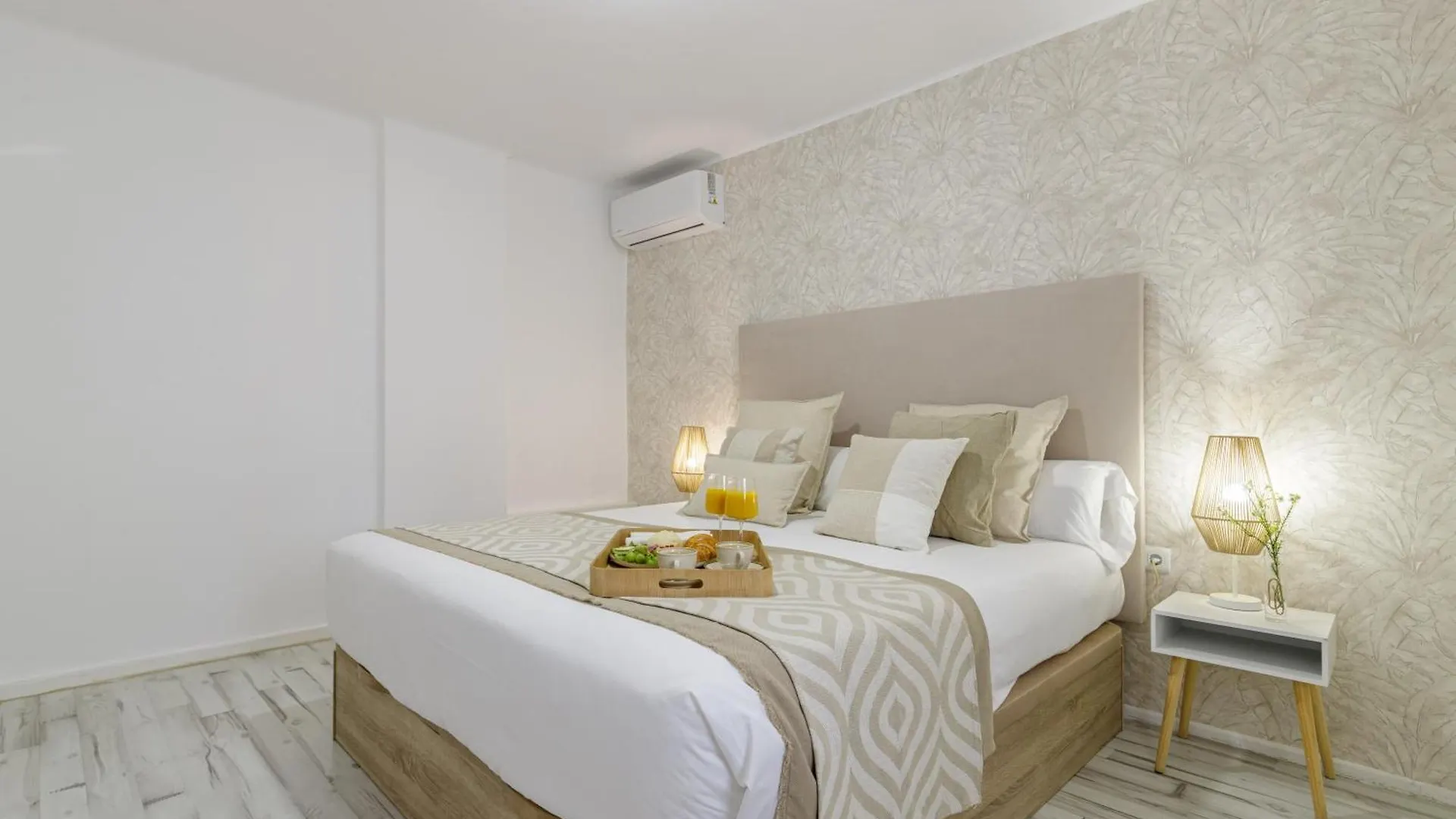 Living4Malaga Enjoy Apartment  Malaga